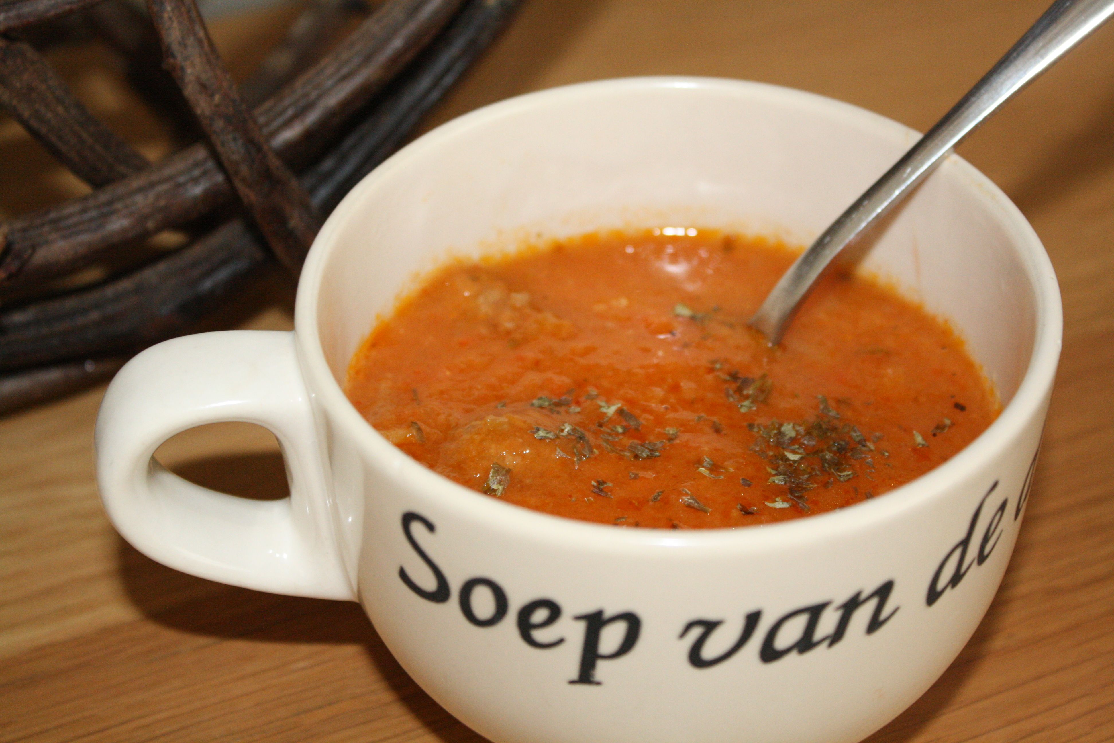 Pittige tomaten/paprika soep Brenda Kookt!