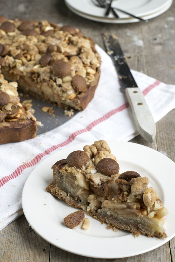 sinterklaastaart: appel kruimeltaart met speculaas en amandelspijs