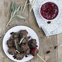 Recept gehaktballetjes met cranberry en salie