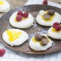 Paasnestjes van pavlova