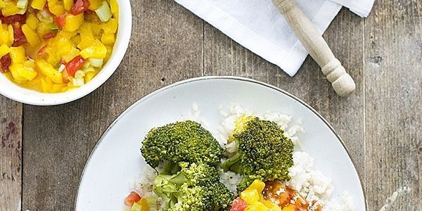 Cajunkip met mangosalsa