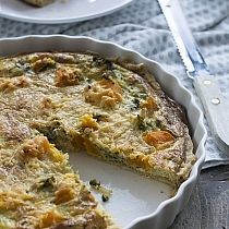 Hartige taart van broccoli met pompoen