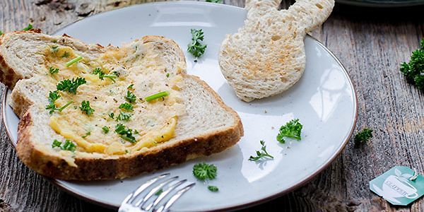 egg in a hole paasbroodjes
