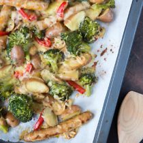 Aardappel anders met broccoli en worst