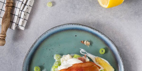 Aspergetartaar met serranoham