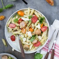 Pasta pesto met Italiaanse worstjes