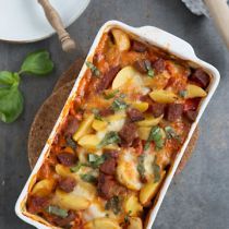 Italiaanse ovenschotel met aardappel en salami