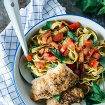 Witvis met Parmezaan en pasta pesto